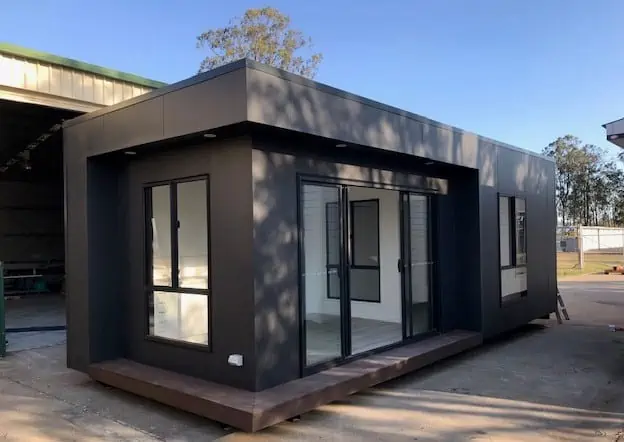 Modern suite office modular building with dark cladding